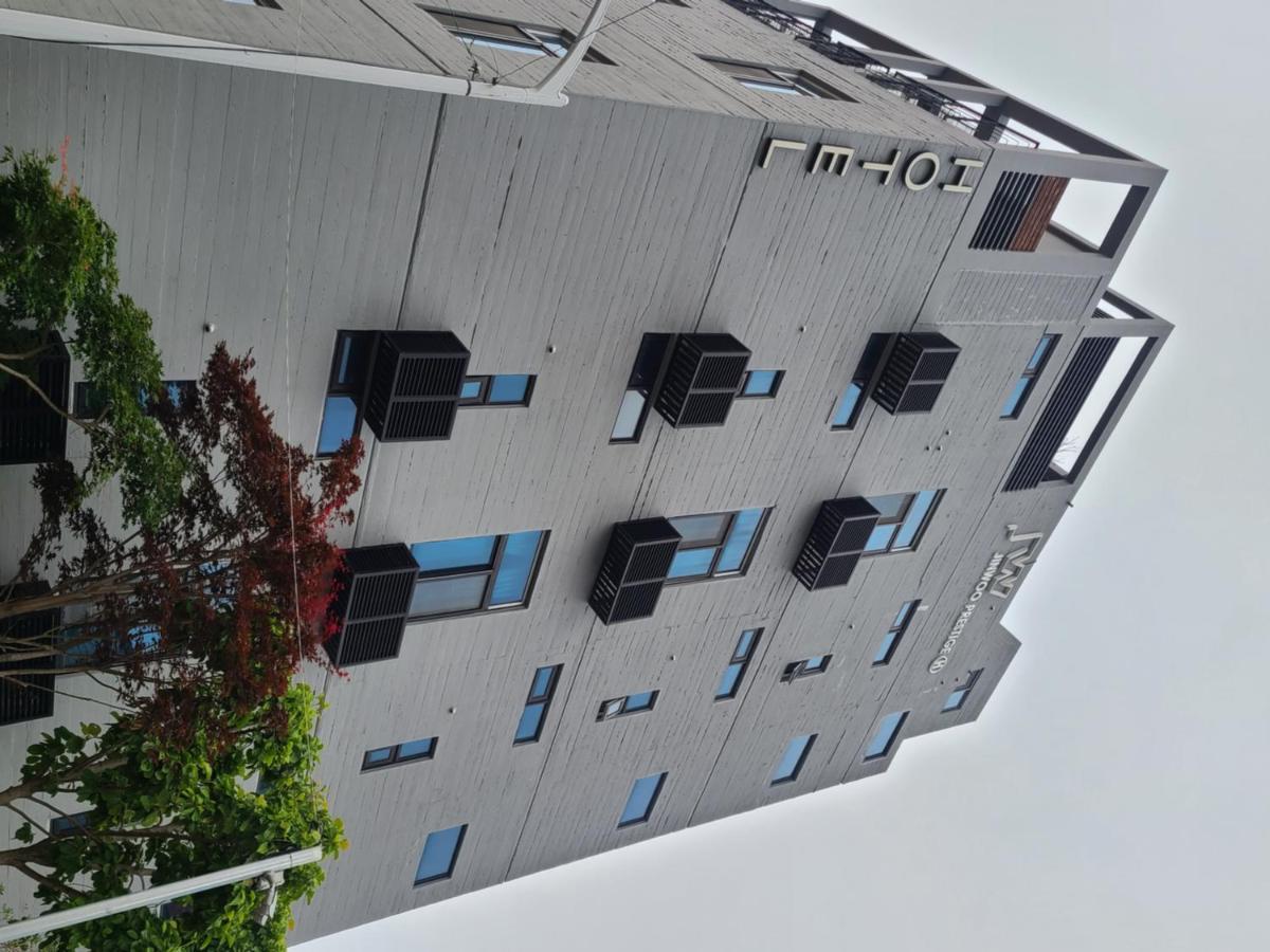Jinwoo Prestige Hotel Кодже Екстериор снимка